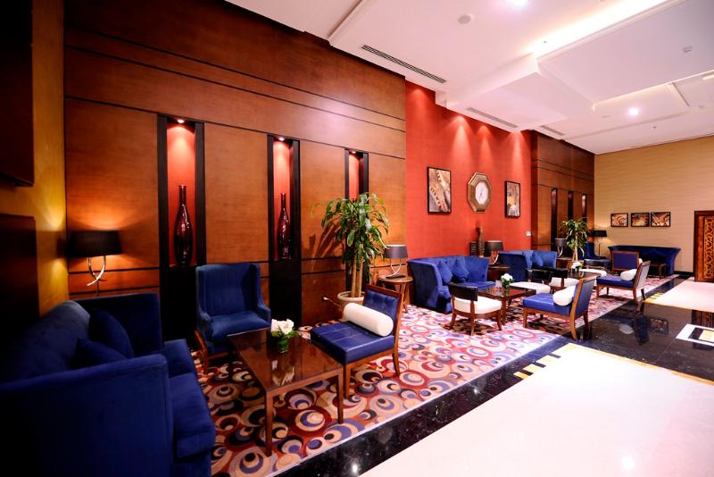 Al Hamra Palace By Warwick - Lobi