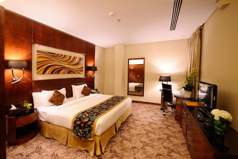 Al Hamra Palace By Warwick - Oda