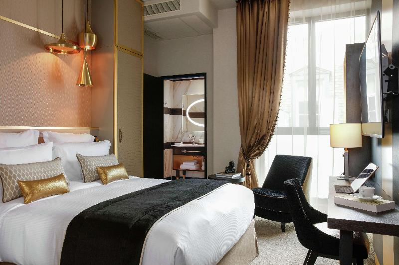 Niepce Paris Curio Collection By Hilton - Oda