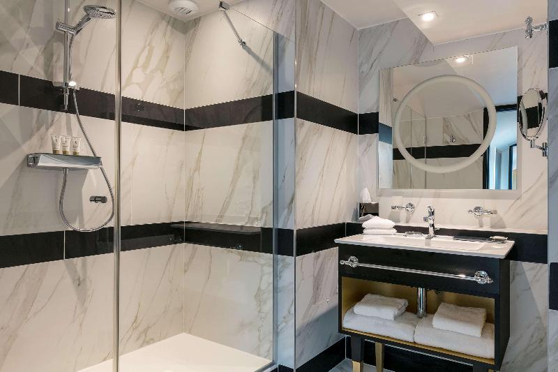 Niepce Paris Curio Collection By Hilton - Oda