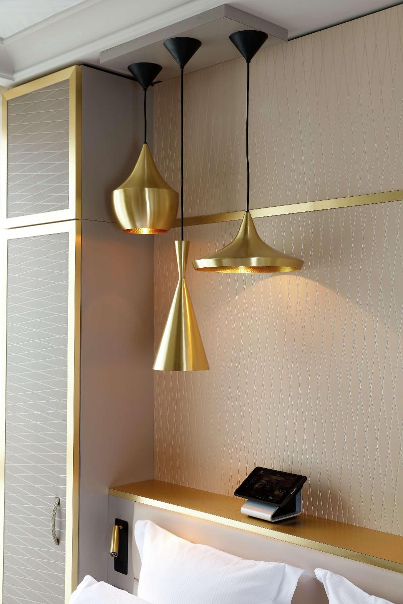 Niepce Paris Curio Collection By Hilton - Oda