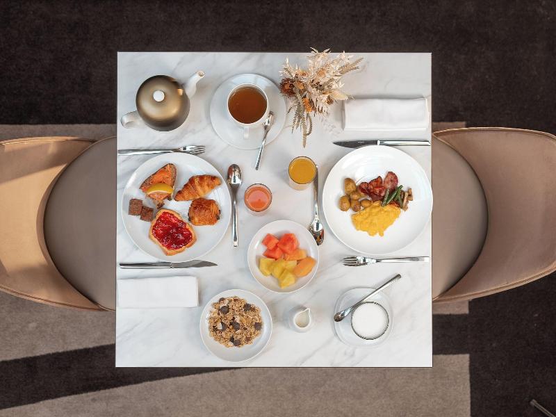 Niepce Paris Curio Collection By Hilton - Restoran
