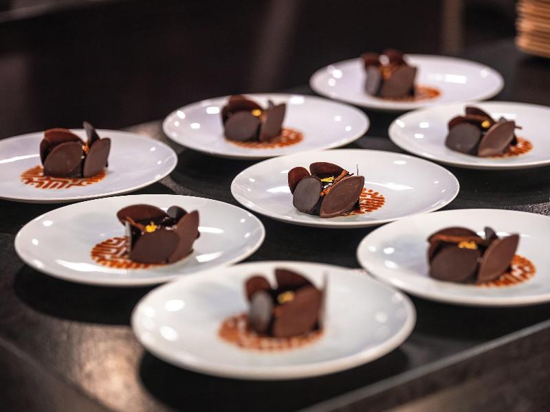 Niepce Paris Curio Collection By Hilton - Restoran