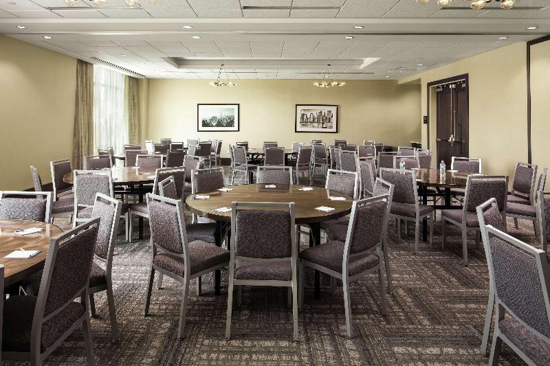 Hampton Inn & Suites Teaneck Glenpointe - Toplantı