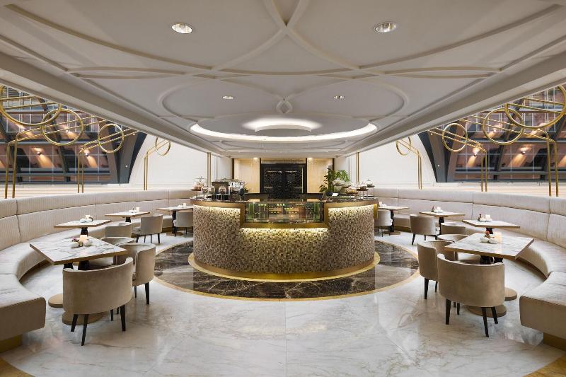 The Hotel Galleria Jeddah, Curio Collection by Hil - Bar