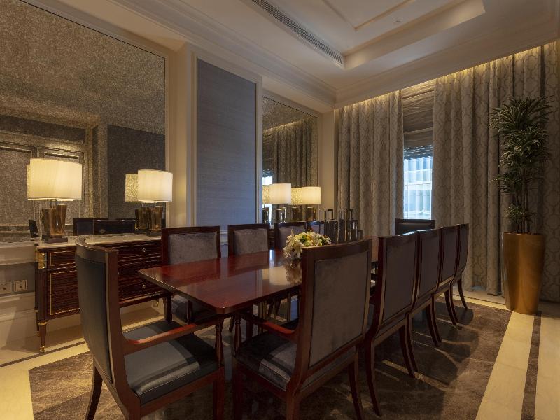 The Hotel Galleria Jeddah, Curio Collection by Hil - Lobi