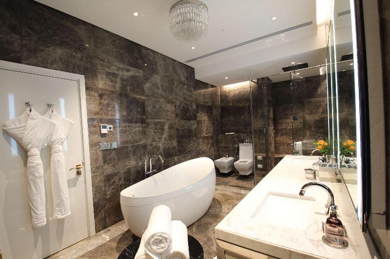 The Hotel Galleria Jeddah, Curio Collection by Hil - Oda