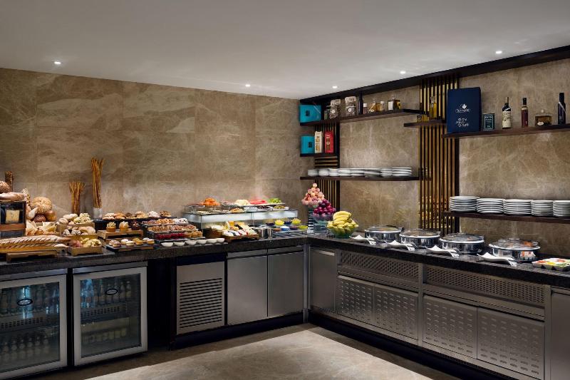 The Hotel Galleria Jeddah, Curio Collection by Hil - Restoran