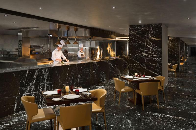 The Hotel Galleria Jeddah, Curio Collection by Hil - Restoran