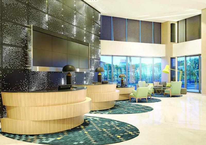 Novotel Samator Surabaya Timur - Lobi