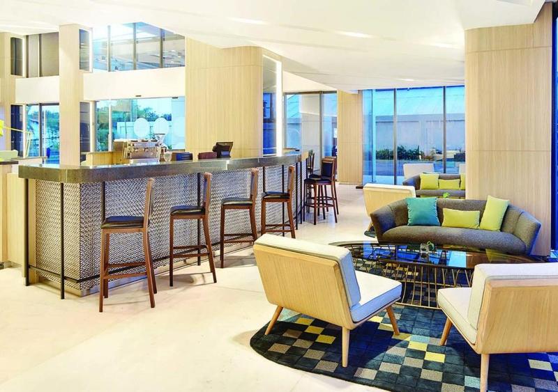 Novotel Samator Surabaya Timur - Lobi