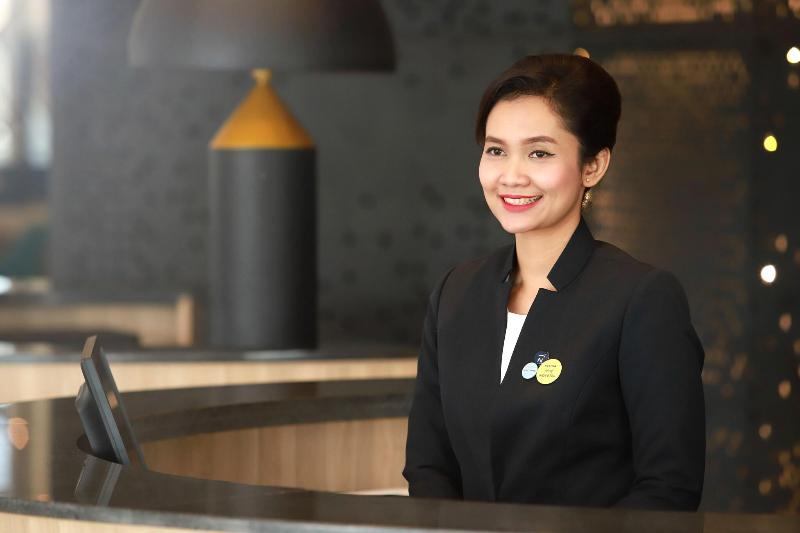 Novotel Samator Surabaya Timur - Lobi