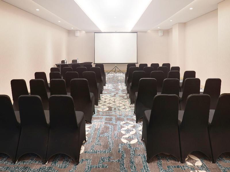 Novotel Samator Surabaya Timur - Toplantı