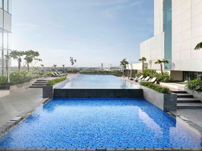 Novotel Samator Surabaya Timur - Havuz