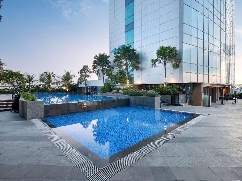 Novotel Samator Surabaya Timur - Havuz