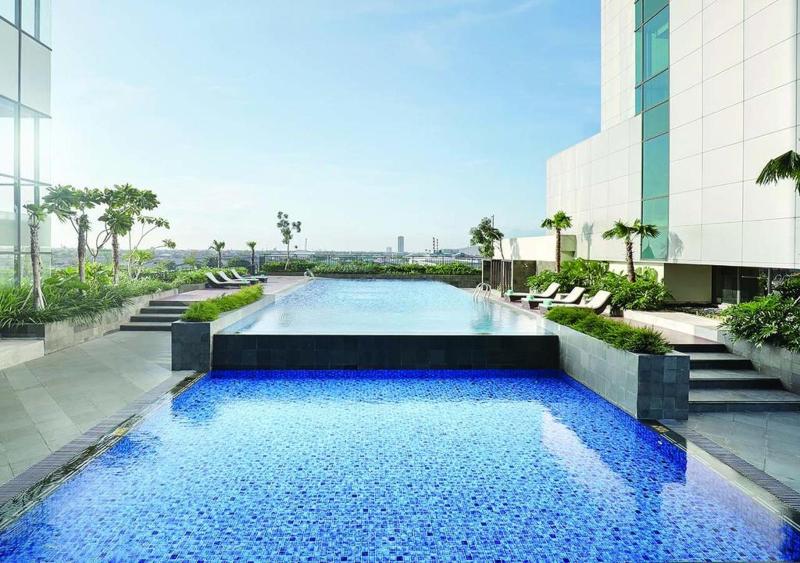 Novotel Samator Surabaya Timur - Havuz