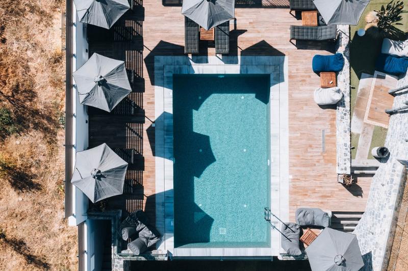 Seascape Luxury Residences - Havuz