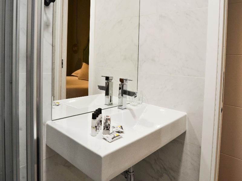 Bairro Alto Suites - Oda