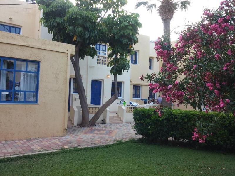 Blue Sky Apartments - Genel
