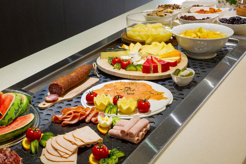B&B HOTEL Saint Avold Nord - Restoran