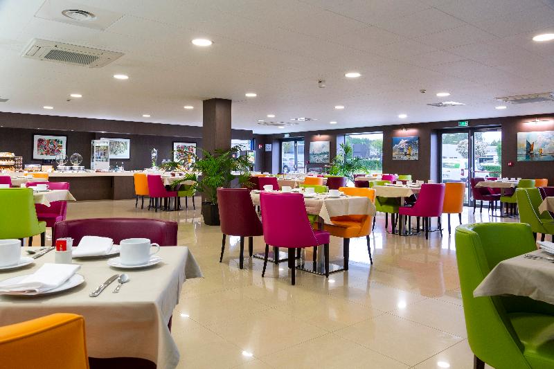 B&B HOTEL Saint Avold Nord - Restoran