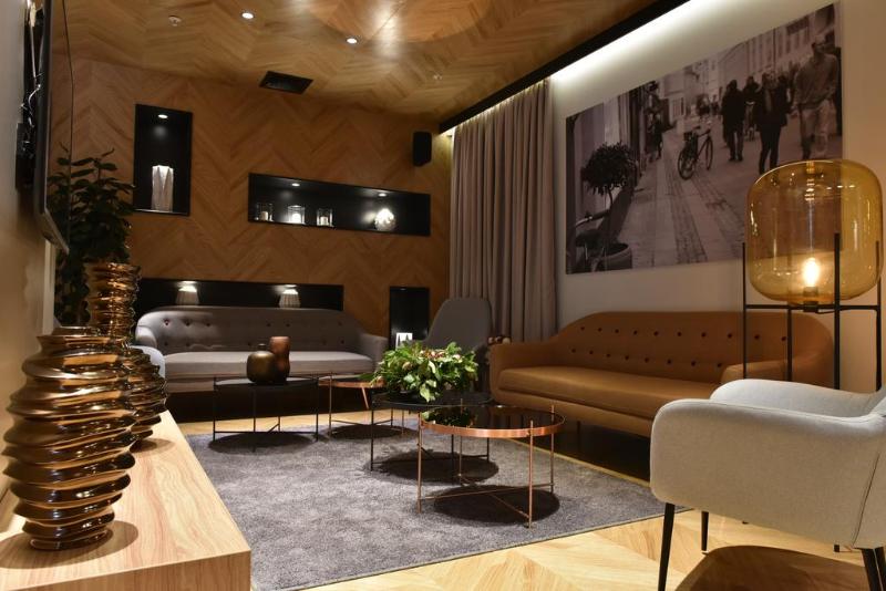 Panoramika Design Hotel Skopje - Lobi