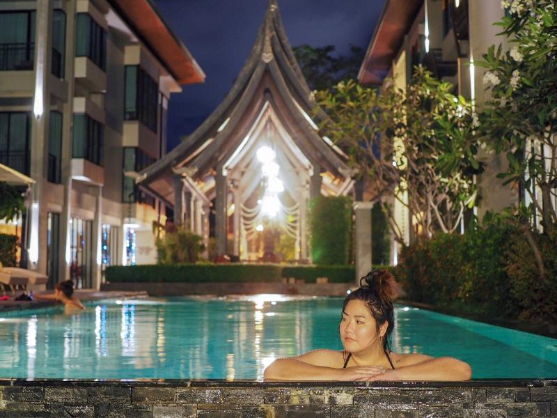 Maraya Hotel and Resort - Havuz