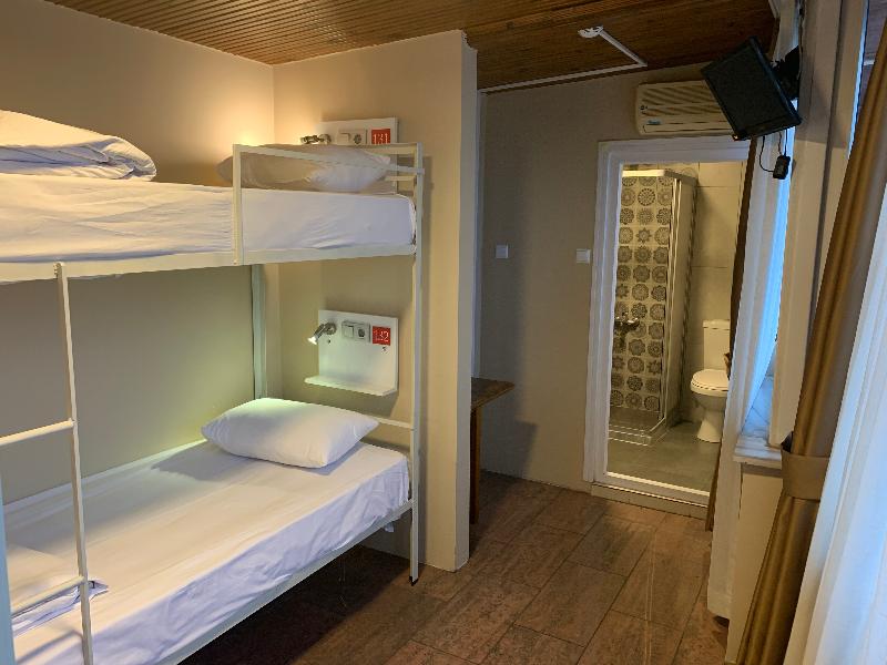 Antique Hostel - Oda