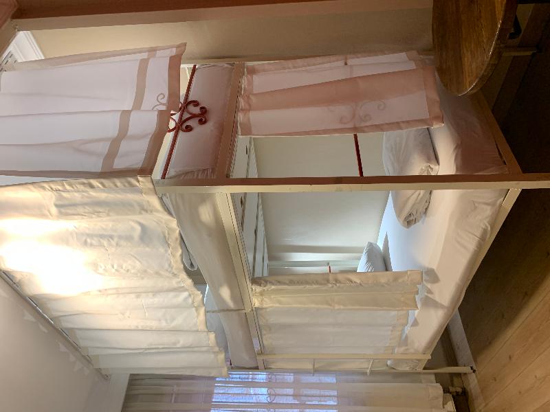 Antique Hostel - Oda