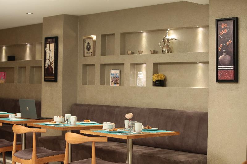 Park by Clover Hotel - Restoran