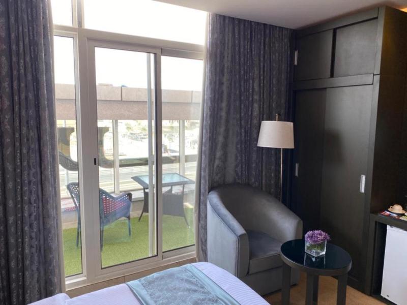 Sama Inn Hotel - Lobi