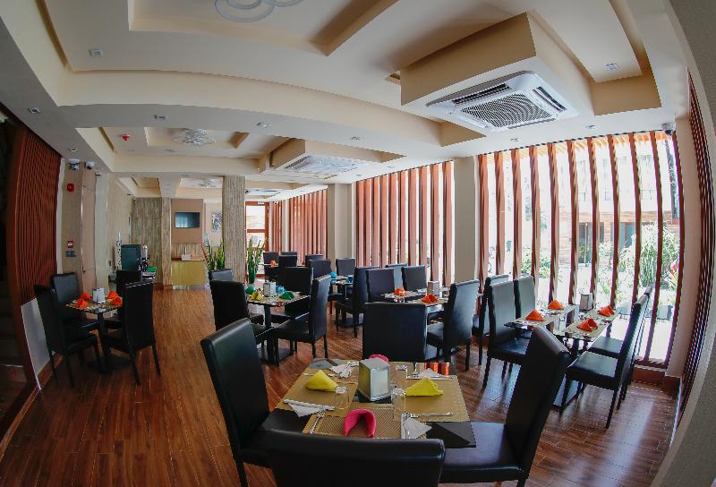 Three Inn - Restoran