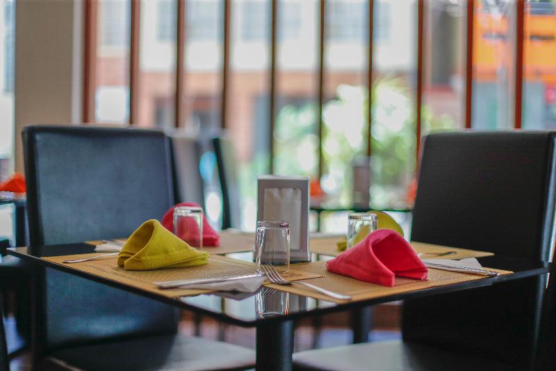 Three Inn - Restoran
