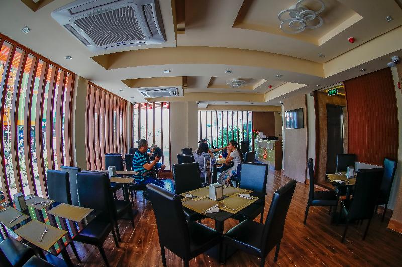 Three Inn - Restoran