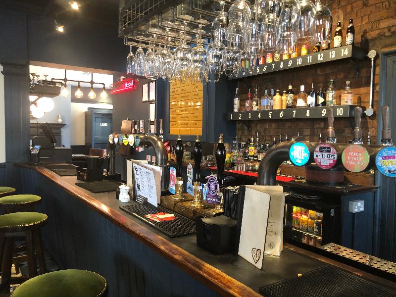 Publove The Steam Engine - Bar