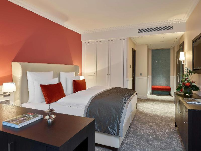 Dorint Hotel Frankfurt-Oberursel - Oda