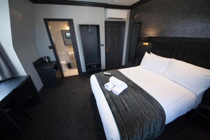 Duke Rooms Hotel - Oda