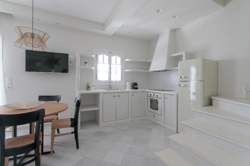 Aeolos Villas Sustainable Living - Oda