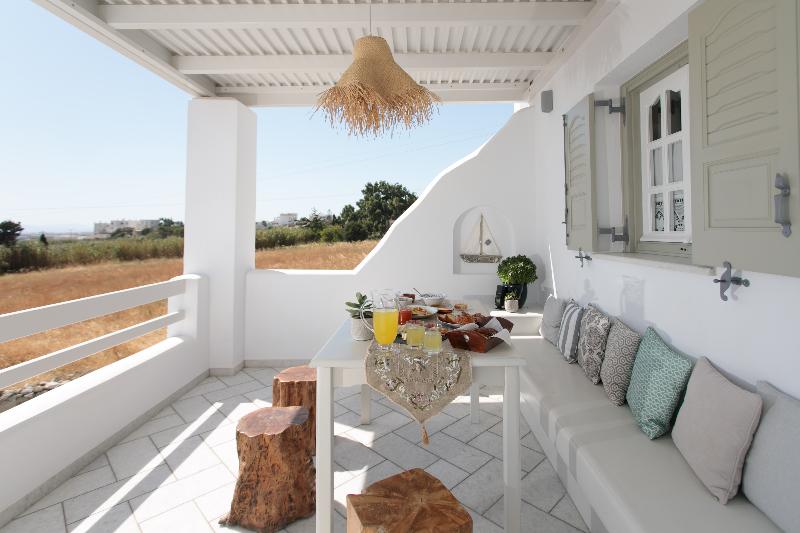 Aeolos Villas Sustainable Living - Oda