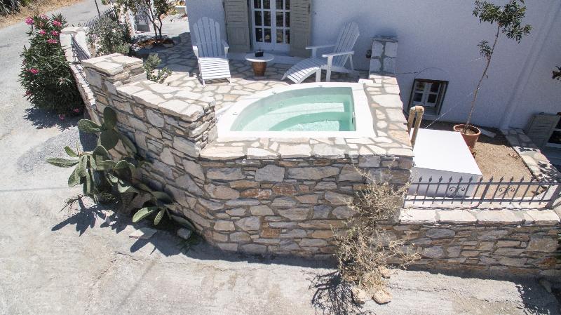 Aeolos Villas Sustainable Living - Oda