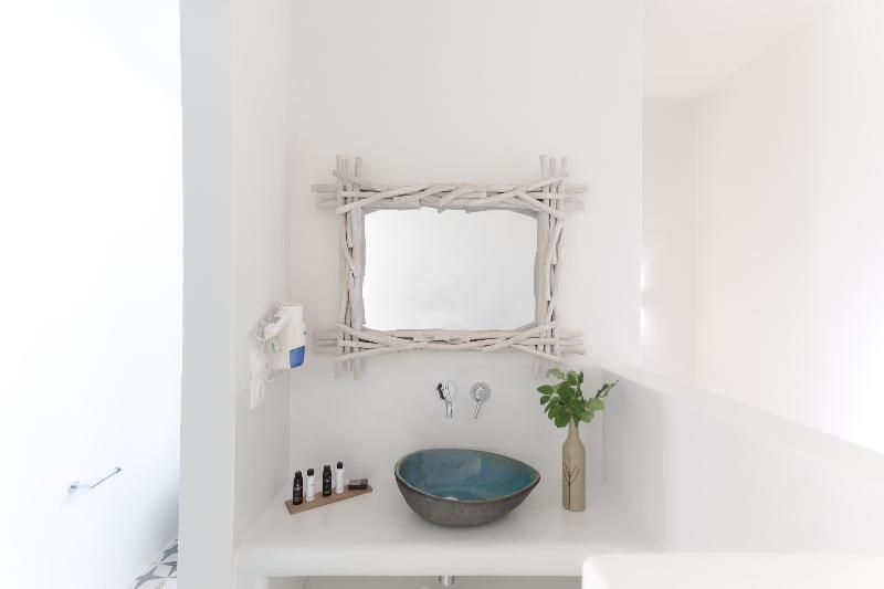 Aeolos Villas Sustainable Living - Oda