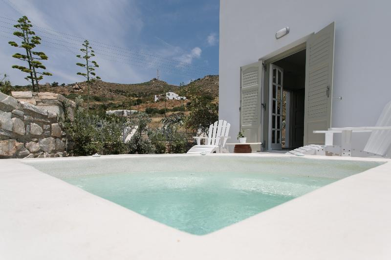 Aeolos Villas Sustainable Living - Oda
