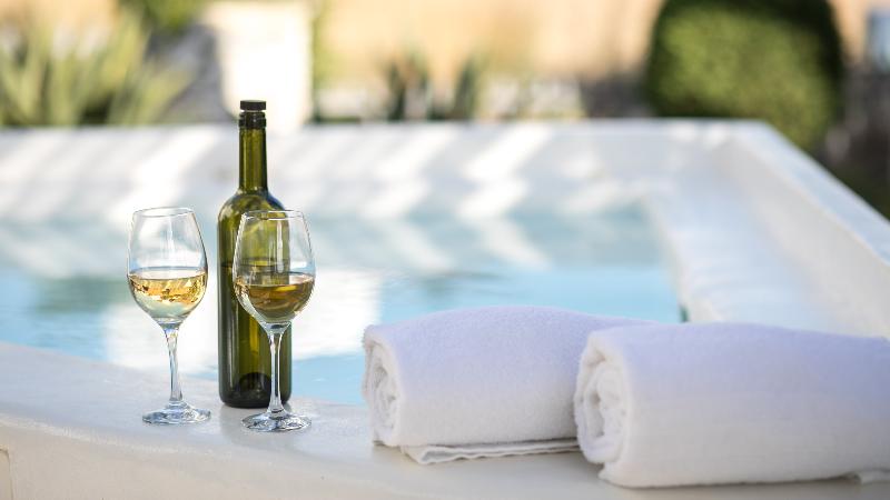 Aeolos Villas Sustainable Living - Oda
