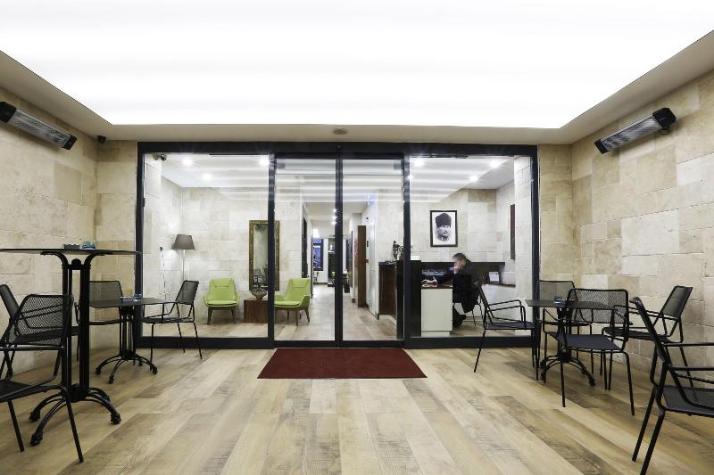 The White Orient Hotel - Genel