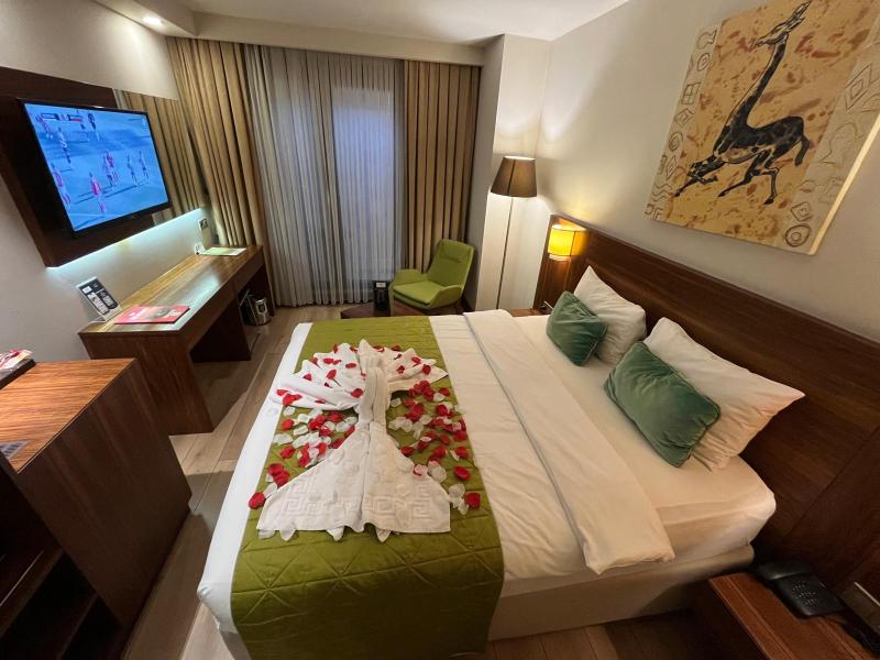 The White Orient Hotel - Oda