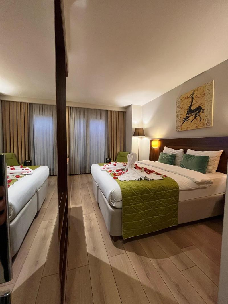 The White Orient Hotel - Oda
