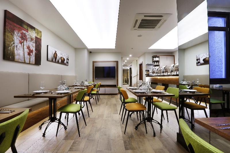 The White Orient Hotel - Restoran