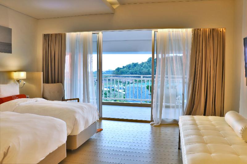 HARRIS Resort Barelang Batam - Oda