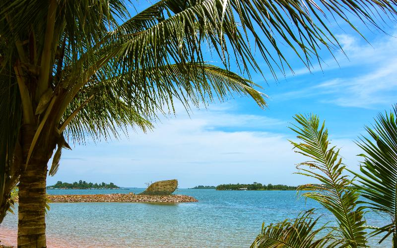 HARRIS Resort Barelang Batam - Plaj