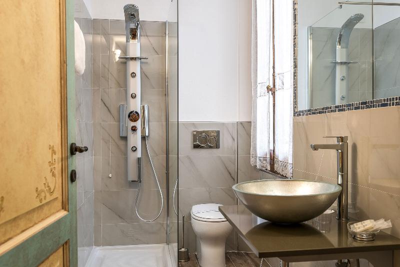 Residenza Conte di Cavour&Luxury Rooftop - Oda